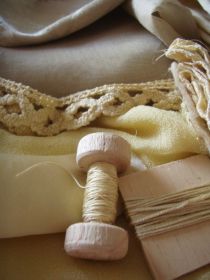 Top: silk organza, cotton lace, silk crepe, silk threads
